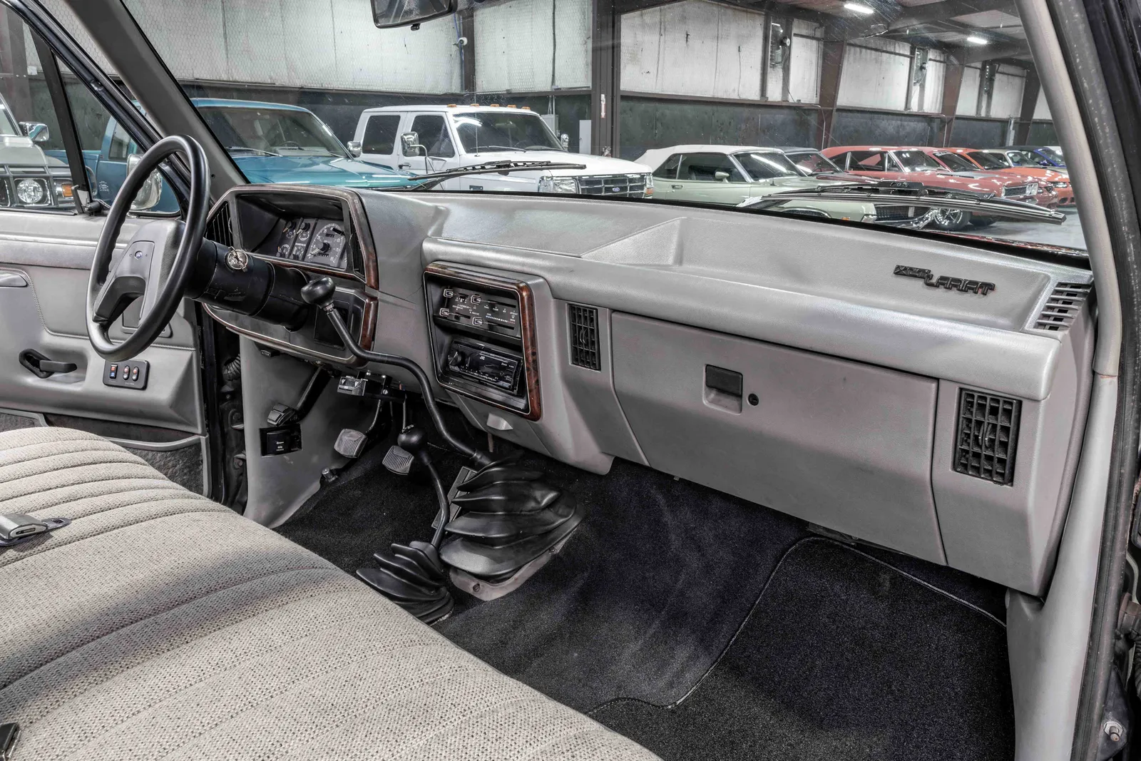 1987 Ford F150 4x4 5.0 - 4 Speed - AC - 103K Miles -B14217-49.jpg